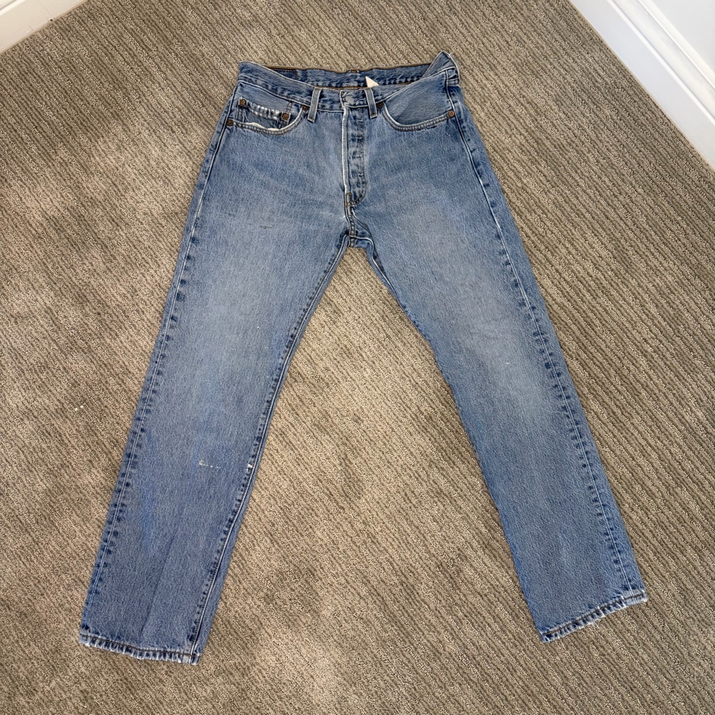 Vintage Levi’s 501 Jeans W32 L32 Medium Wash Straight Leg (Factory 324 Mexico,